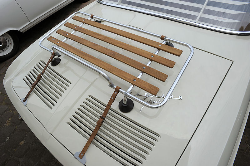 KarmannGhia1500_c.jpg