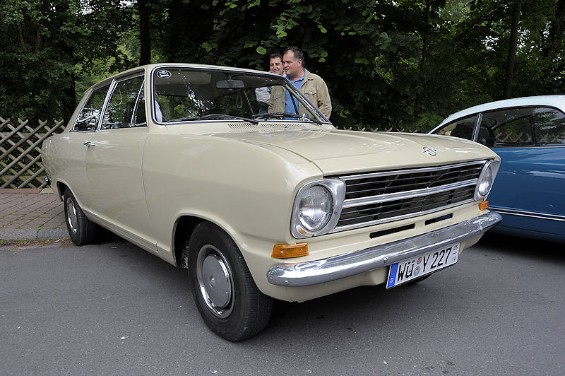 OpelKadett_b.jpg