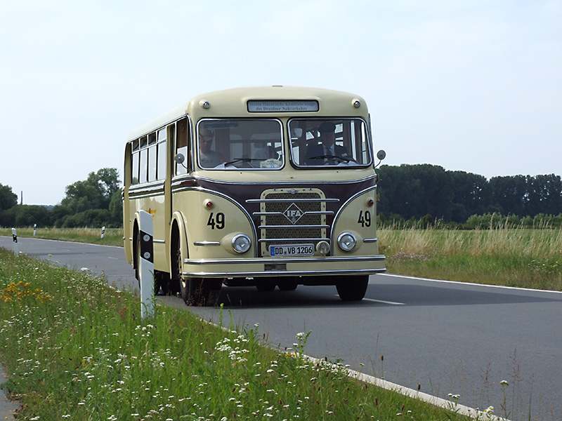 Klassikerfestival08_Busse_033.jpg
