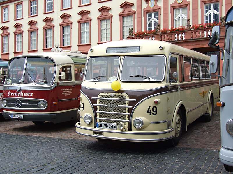 Klassikerfestival08_Busse_045.jpg