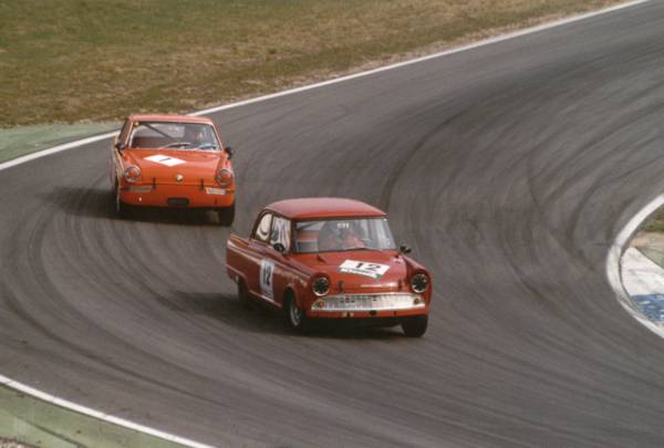 BMW 700 und DKW