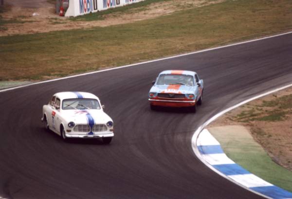 Volvo 122, Ford Mustang