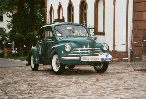 Renault 4CV