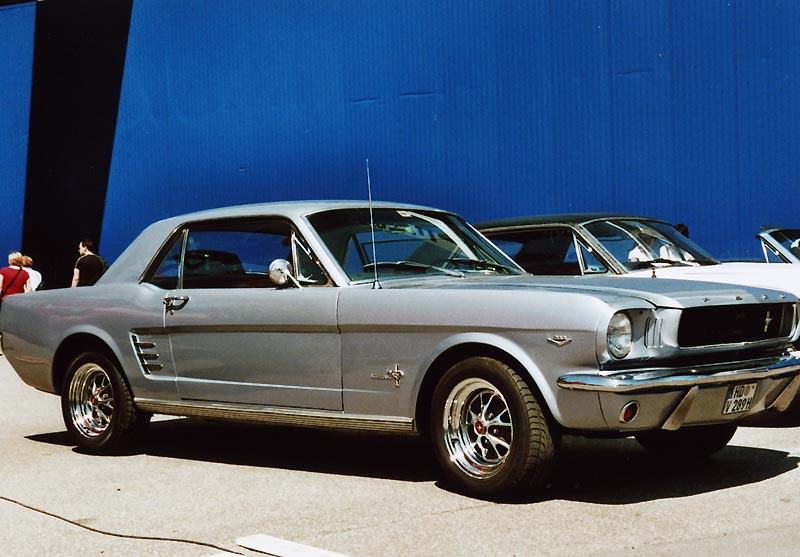 FordMustang08_2_12.jpg