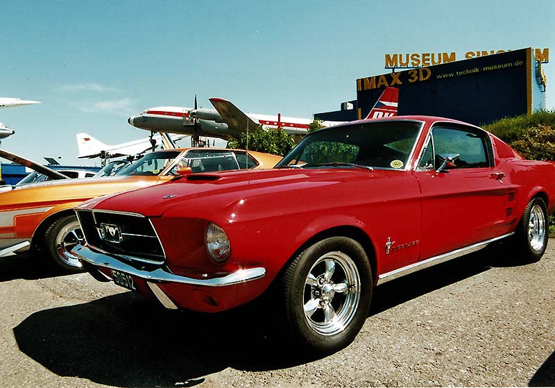 FordMustang08_2_20.jpg