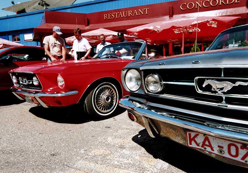 FordMustang08_2_35.jpg