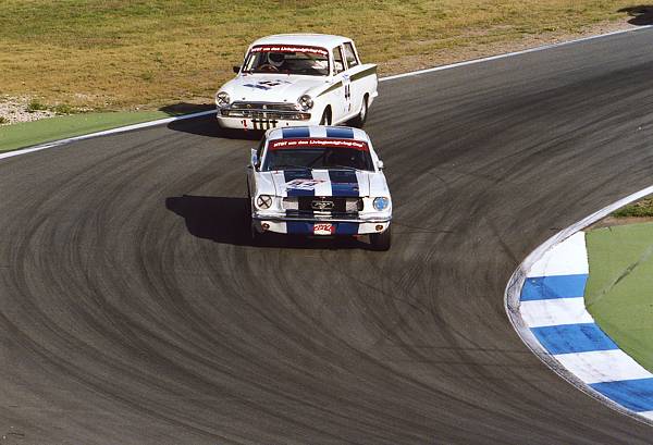 Mustang 94 Cortina 44