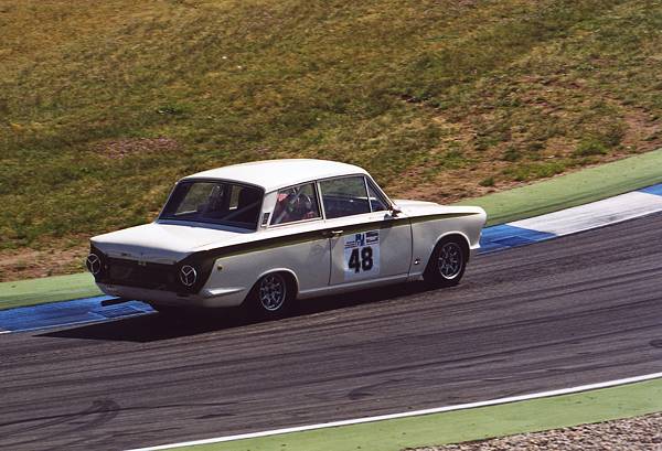 Cortina 48