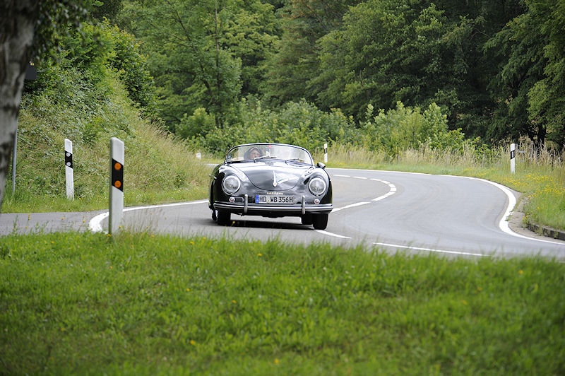 Porsche_37a.jpg
