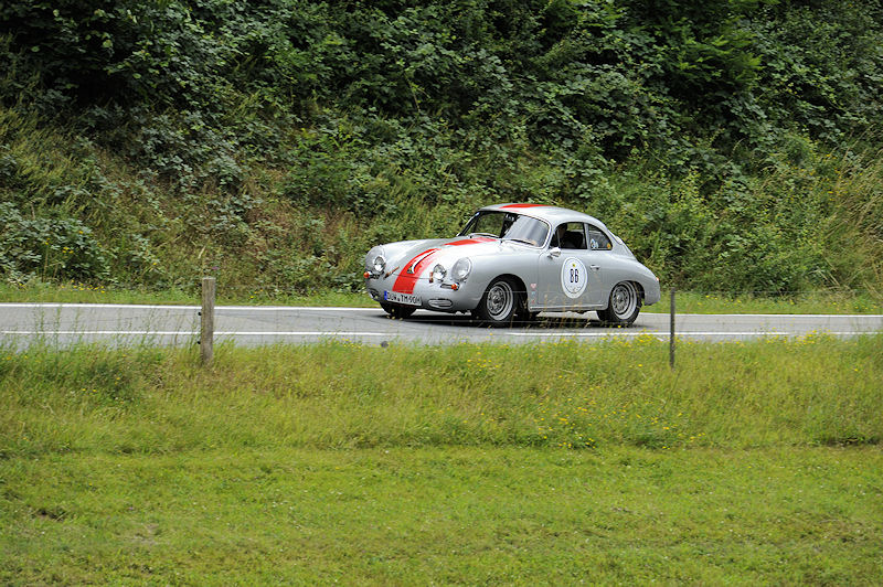 Porsche_86a.jpg