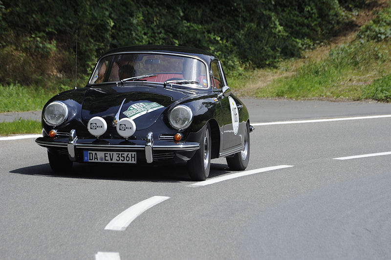 Porsche_165a.jpg