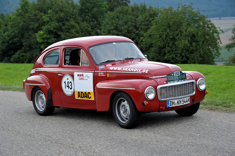 Heidelberg_203_Volvo143b.JPG