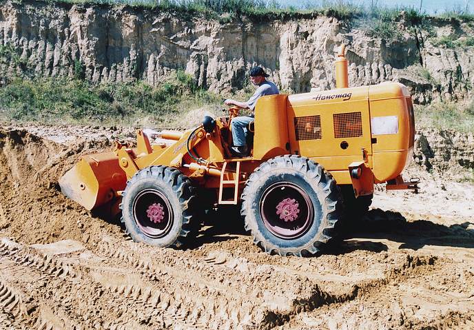 HanomagRadlader2.jpg
