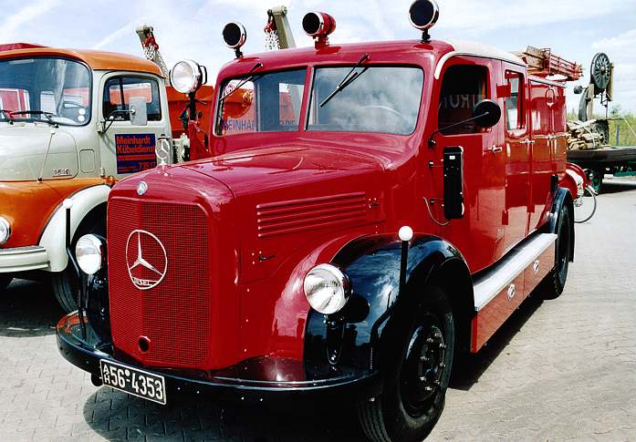 MercedesLanghauberFeuerwehr2.jpg
