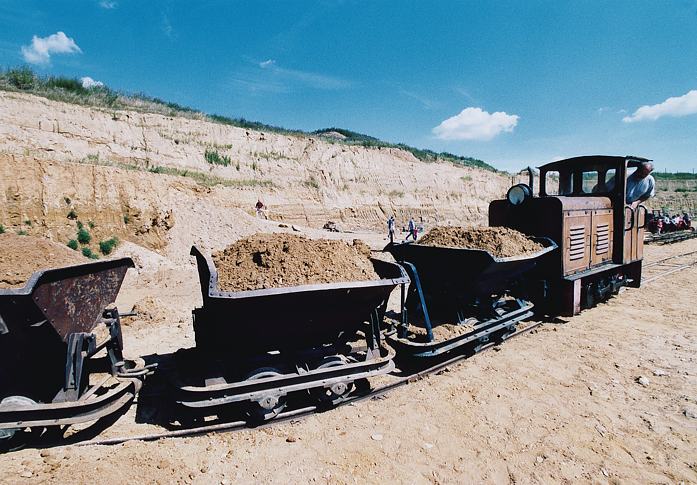 Feldbahnlokgross1.jpg