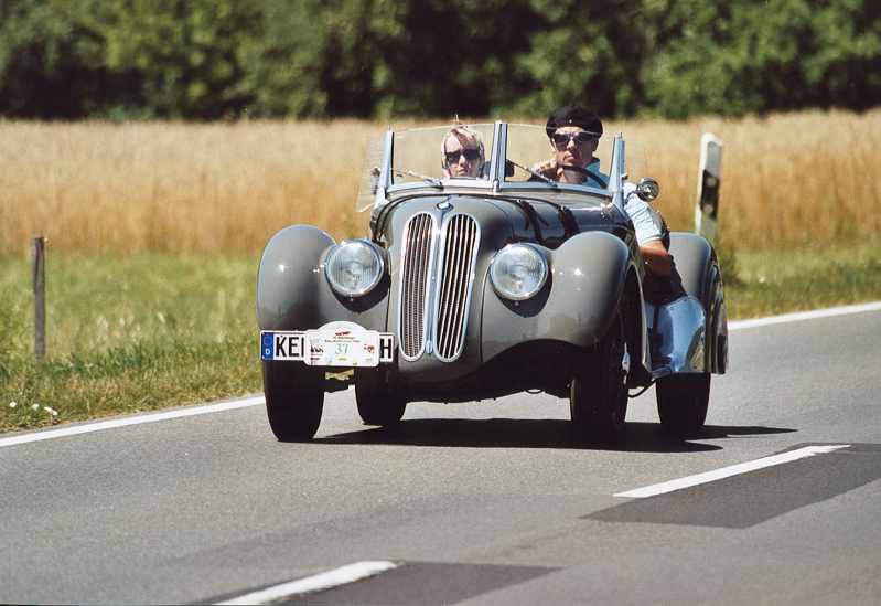 BMW3282.jpg