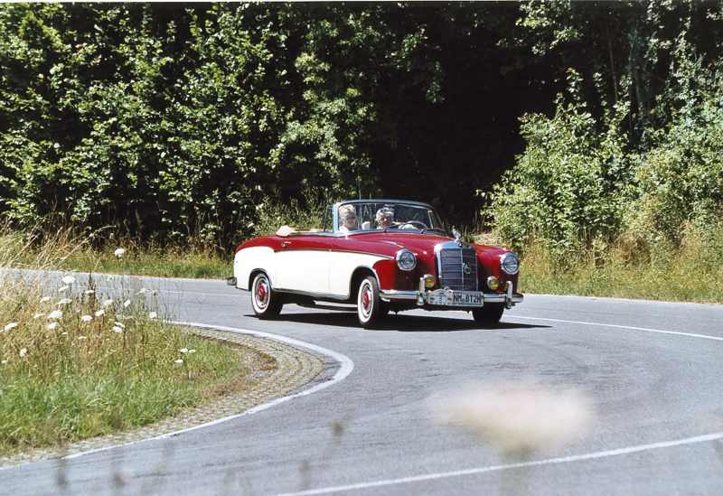 MercedesCabrio.jpg