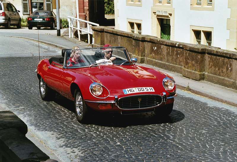 JaguarE.jpg