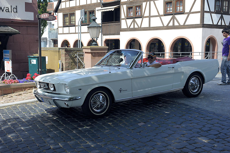 FordMustang_168b.jpg