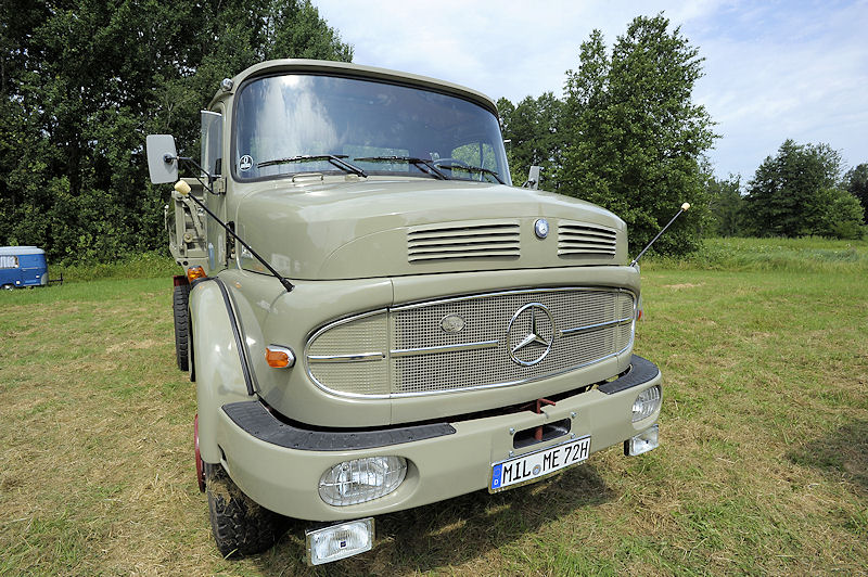 Mercedes1624_Kurparkb.jpg
