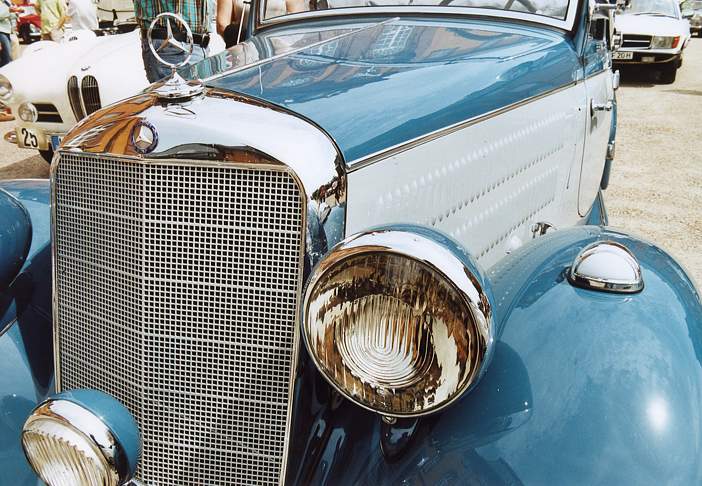 MercedesCabrio2.jpg