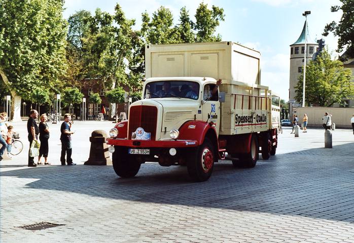 Mercedes2a.jpg