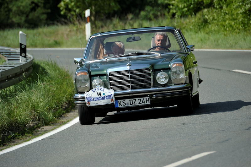044a_Mercedes.jpg