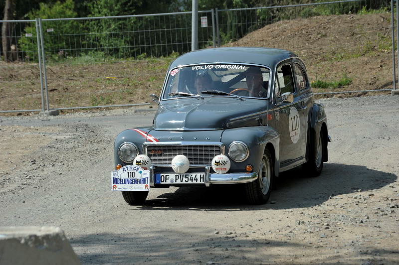 110a_Volvo.jpg
