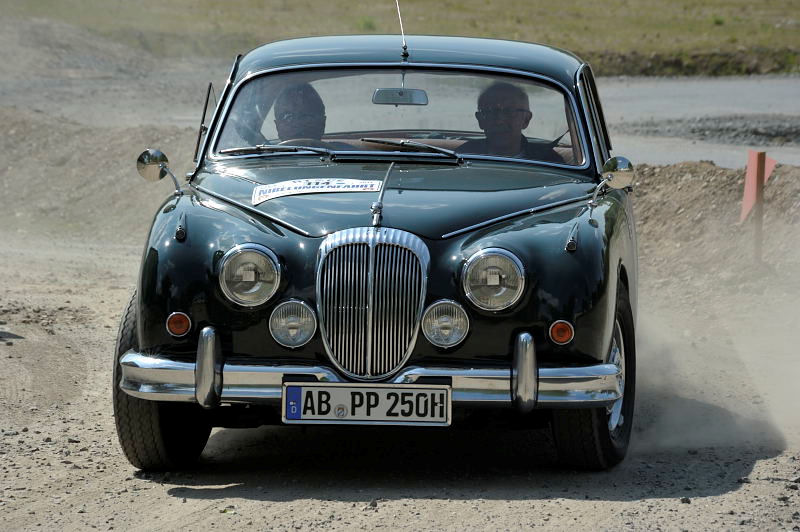 114b_Daimler.jpg