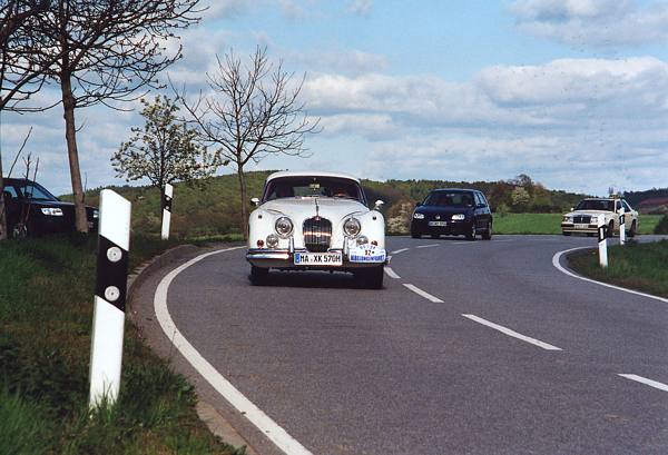 JaguarXK_92.jpg