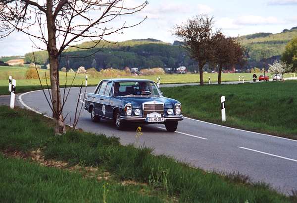 Mercedes280_34.jpg