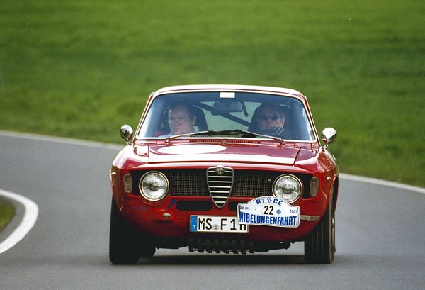 AlfaRomeoGiuliaSprint_22.jpg