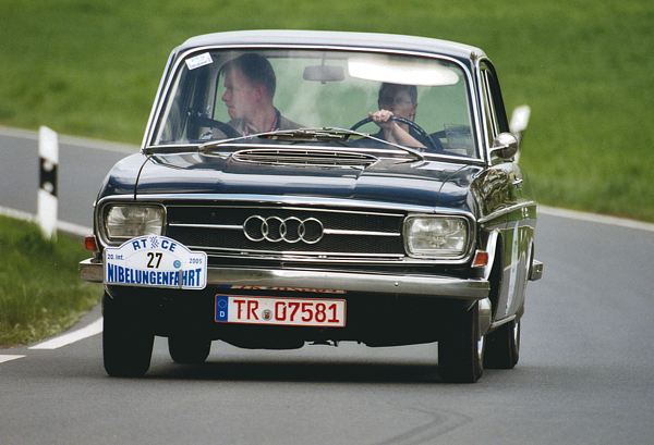 Audi90_27.jpg