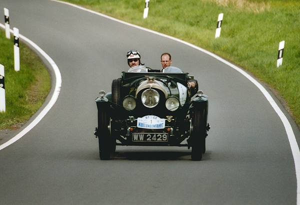 BentleyLeMans_1a.jpg