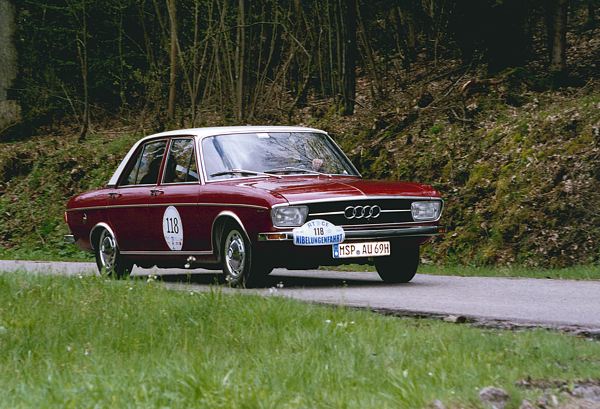 Audi100_118.jpg