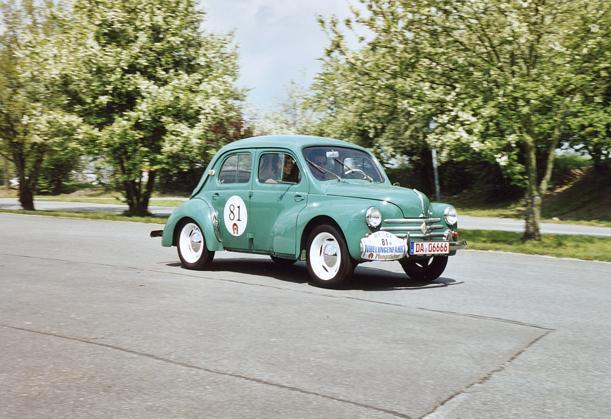 Renault 4CV