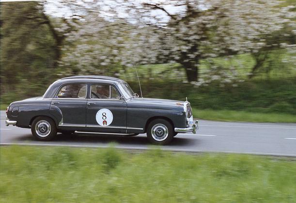Mercedes 219