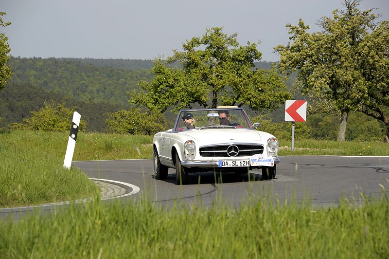 Mercedes_121aR.jpg