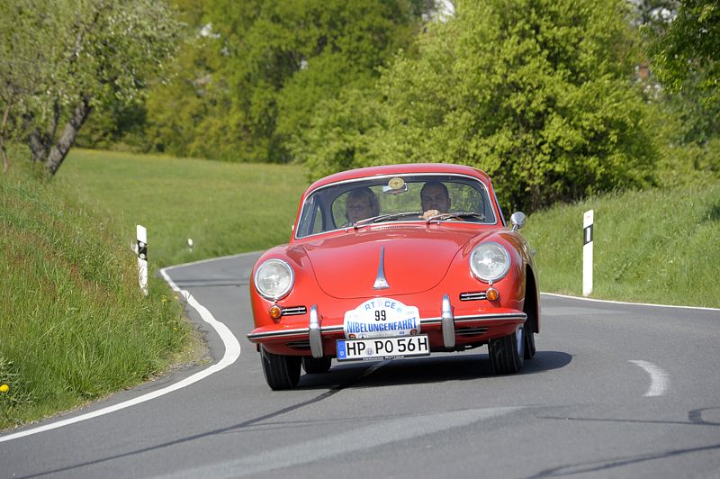 Porsche_99aR.jpg