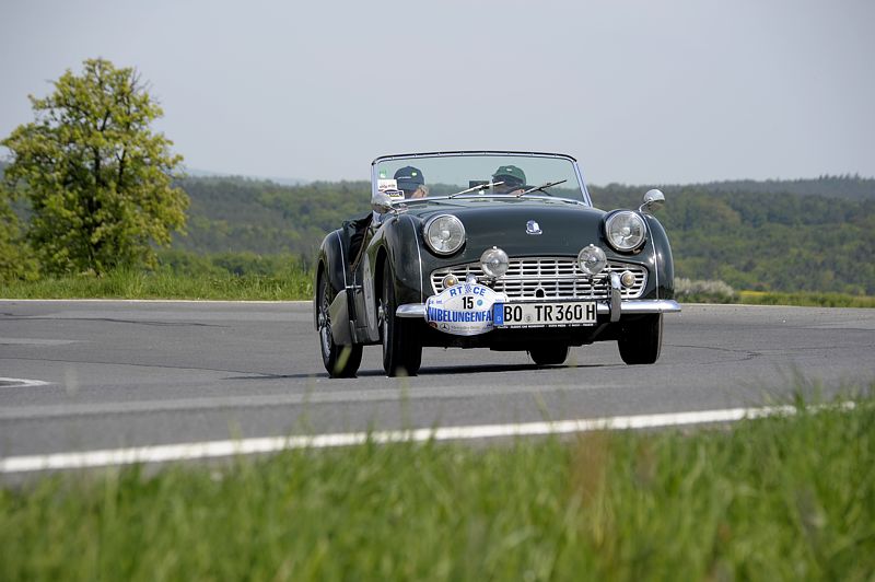 TriumphTR3_15aR.jpg