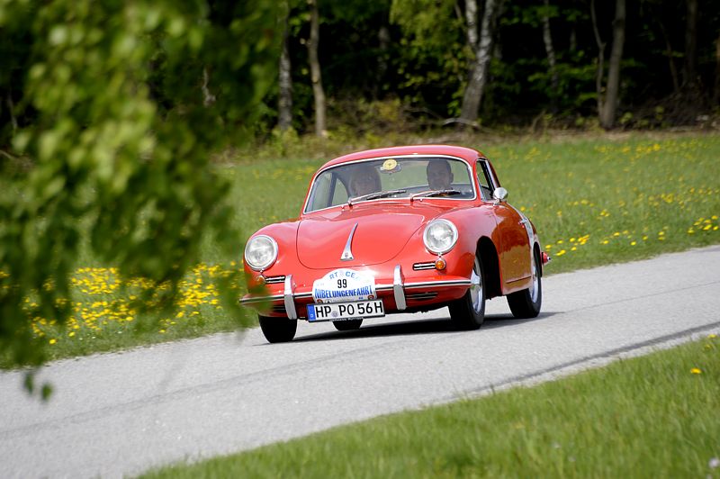 Porsche_99a.jpg