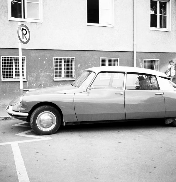 CitroenDS21.jpg