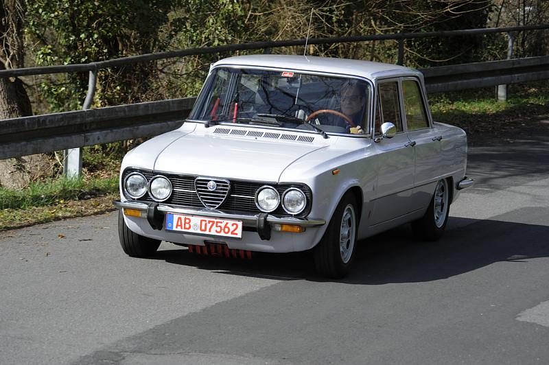 Alfa_Giuliaa.jpg