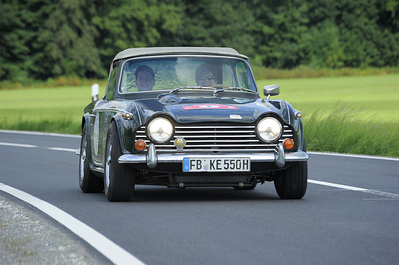 Triumph_9a.jpg