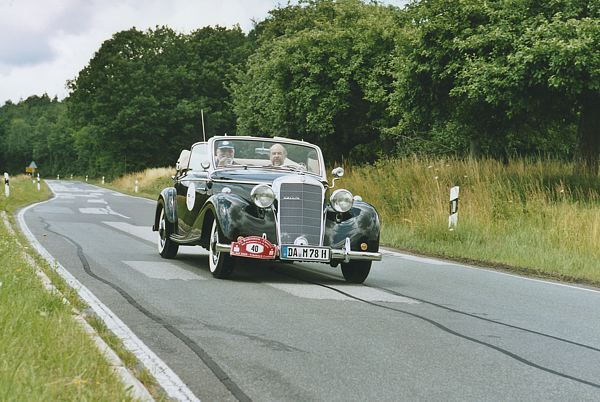 Mercedes_40.jpg