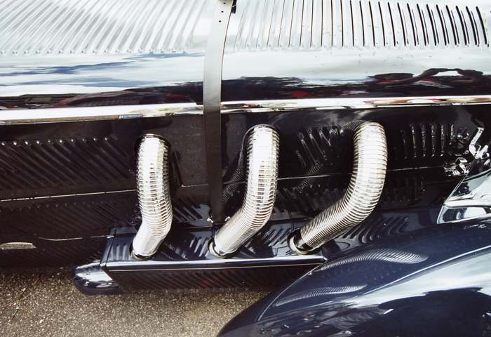 MercedesAuspuff.jpg