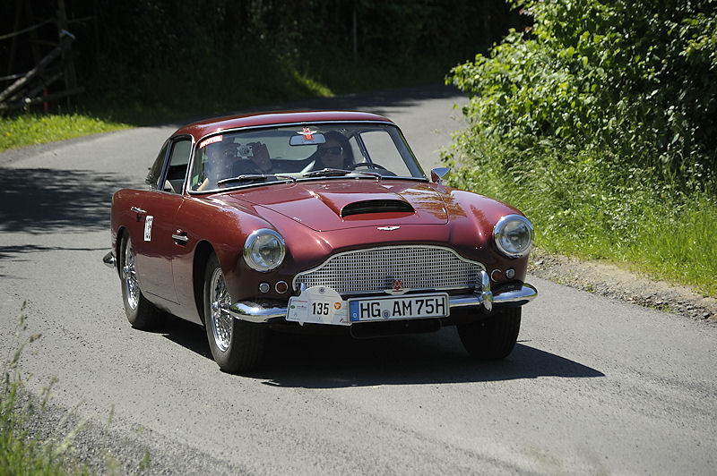 AstonDB4_135_a.jpg