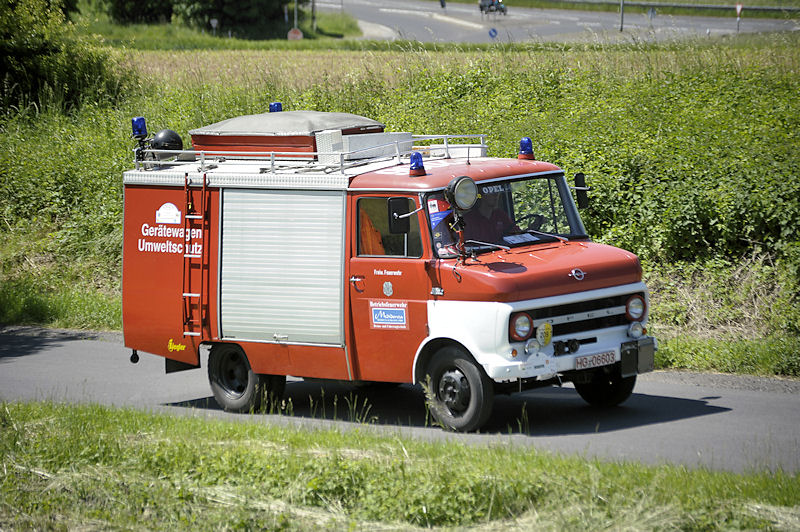 OpelFeuerwehr_b.jpg