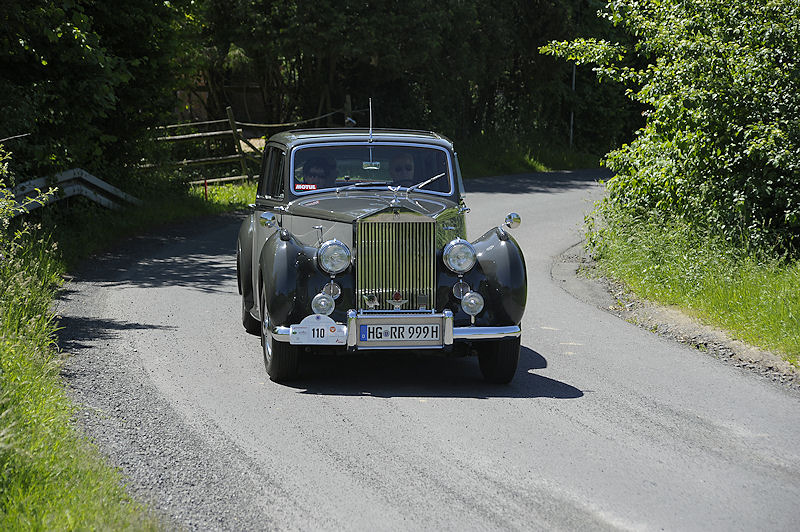 Rolls_110_a.jpg