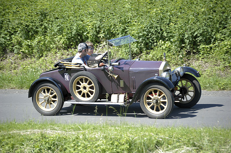Wolseley_21_a.jpg